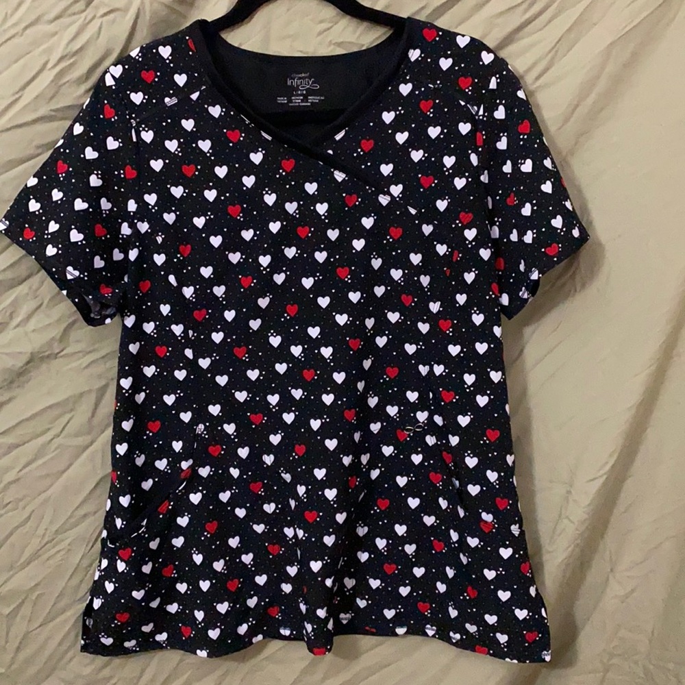 Cherokee Infinity Scrub top